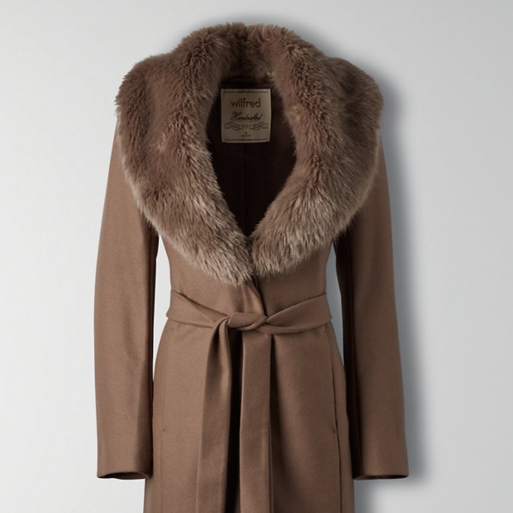 Aritizia Wilfred Waldorf Fur Coat